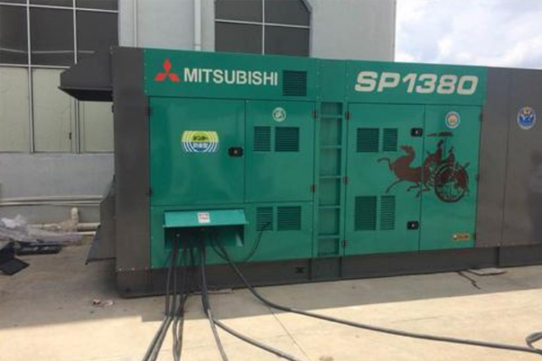 射阳为什么有些柴油发电机组的输出电压可以调节？