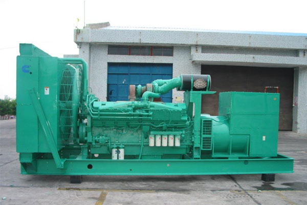 射阳工厂发电机应急发电时如何更准确地检查发电机状态？