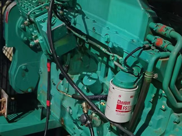 射阳如何确定新的发电机组控制系统是否与原系统兼容？