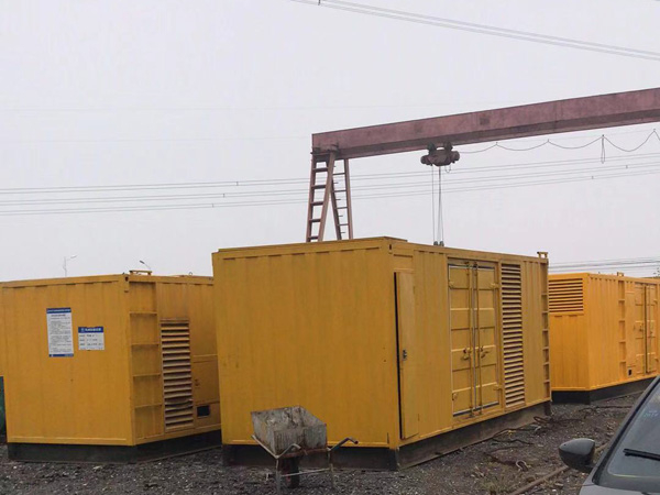 射阳100kw柴油发电机组每小时油耗？